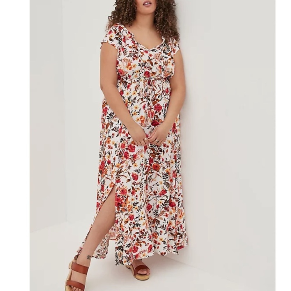 TORRID PEASANT MAXI DRESS - CHALLIS FLORAL WHITE